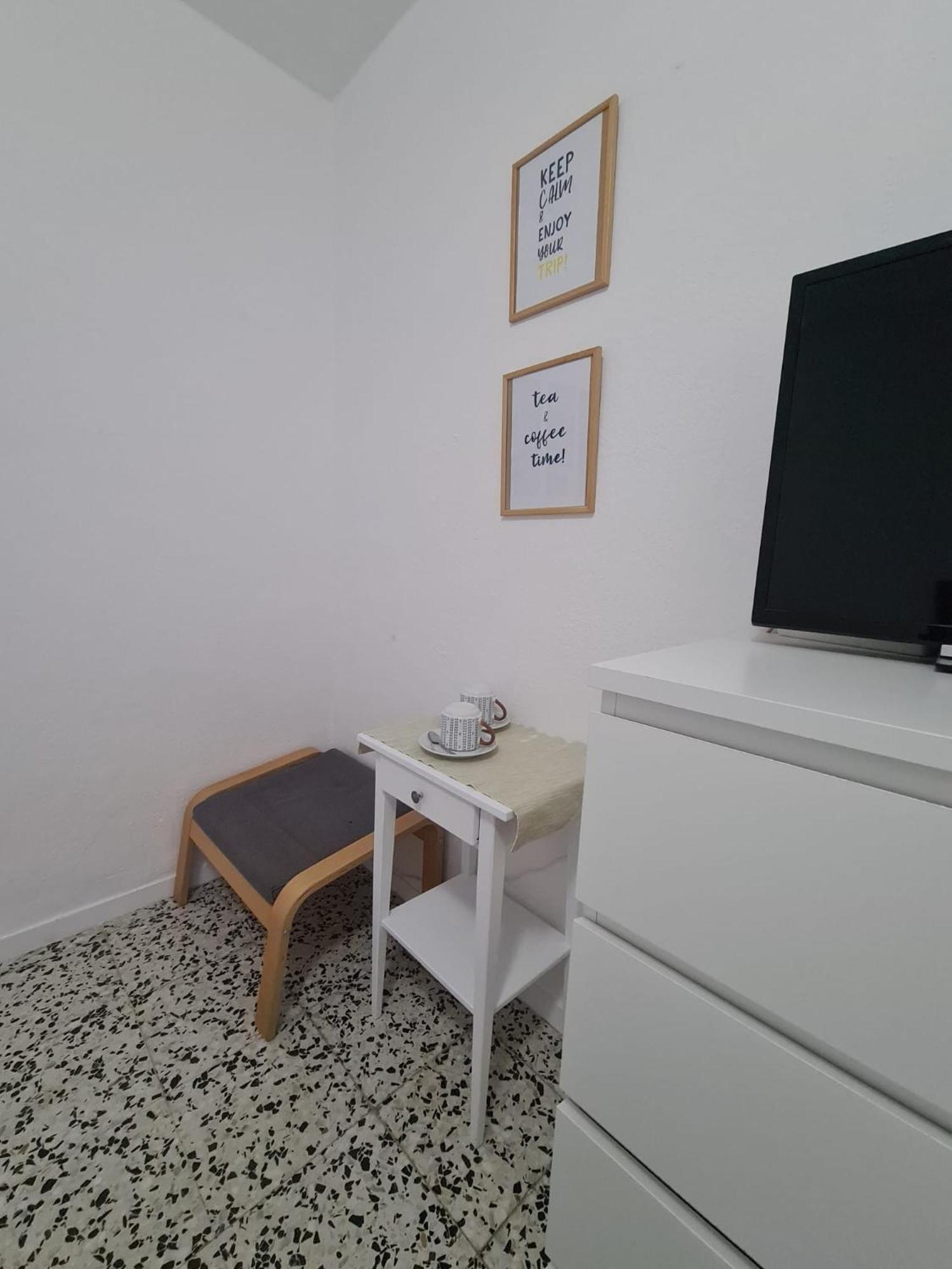 Eeb Private Room Habitacion Privada En Piso Compartido La Laguna  Extérieur photo